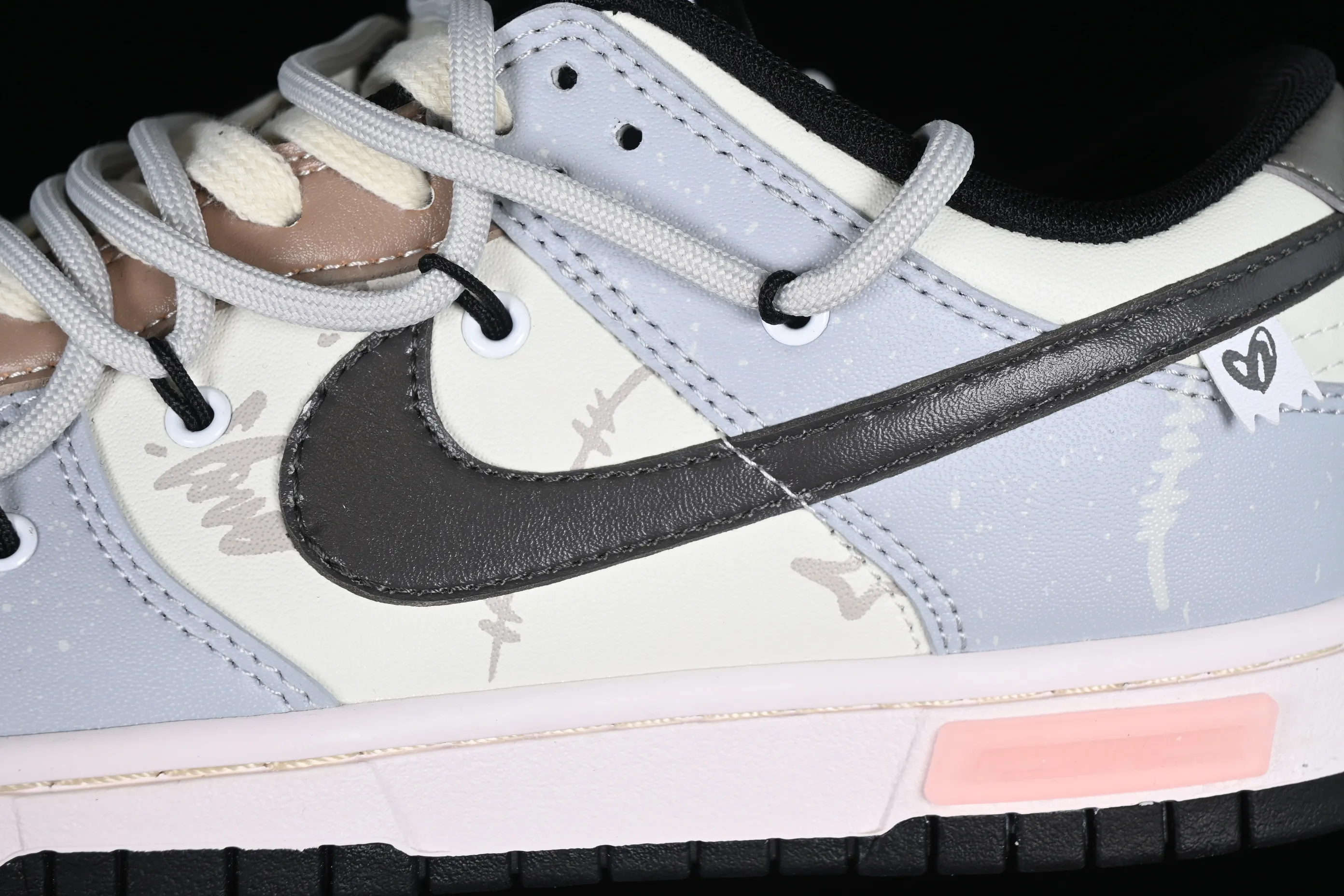 All Categories Nk SB Dunk Series Nk SB Dunk Low Low-top sneakers Nk Dunk Low Panda Prank-Ashes Orange Mocha SB strap low-top casual sneakers DD1391-100